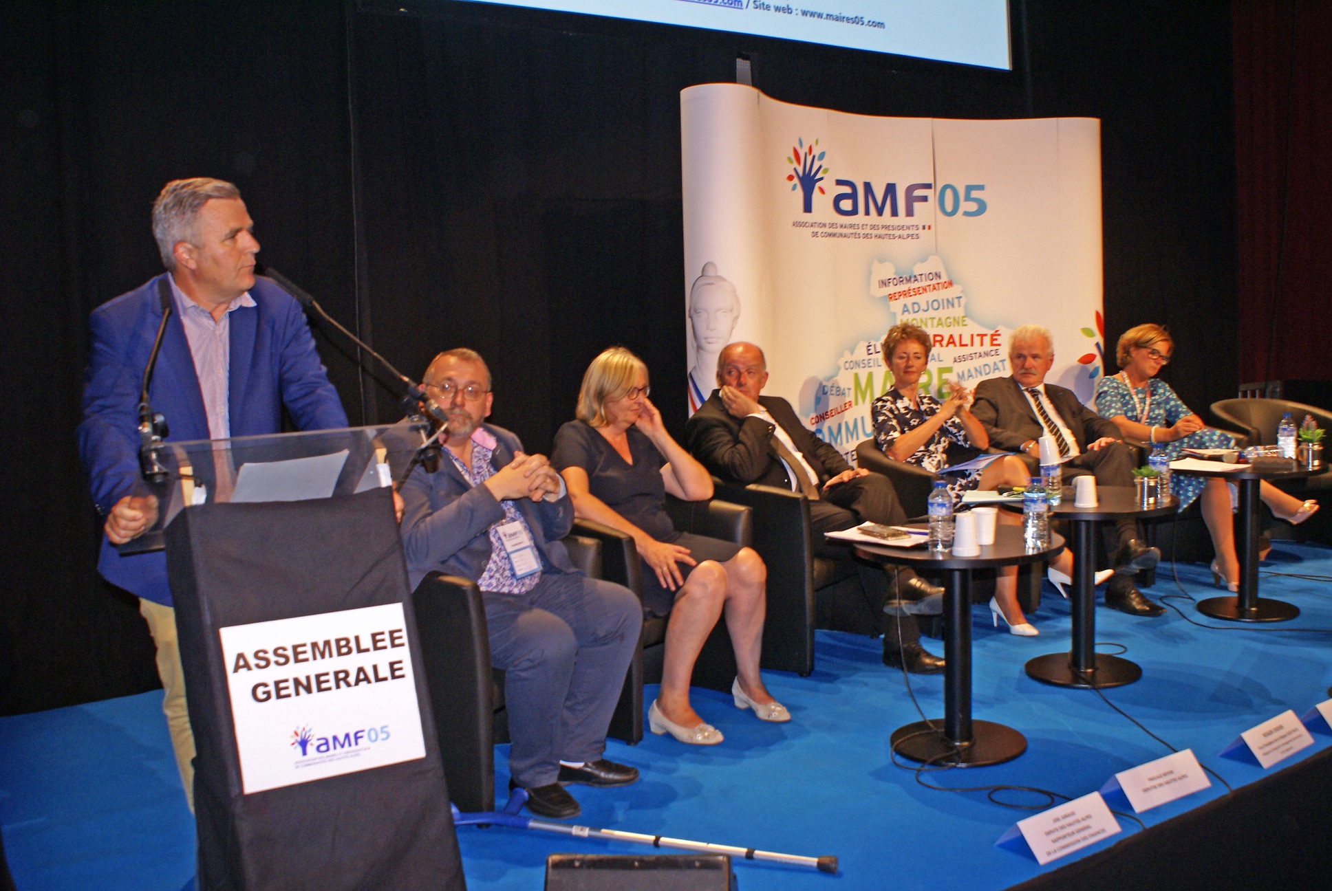 En conclusion de ce congrès, les grands élus ont été invités à s'exprimer et surtout à répondre à des questions de l'AMF 05.